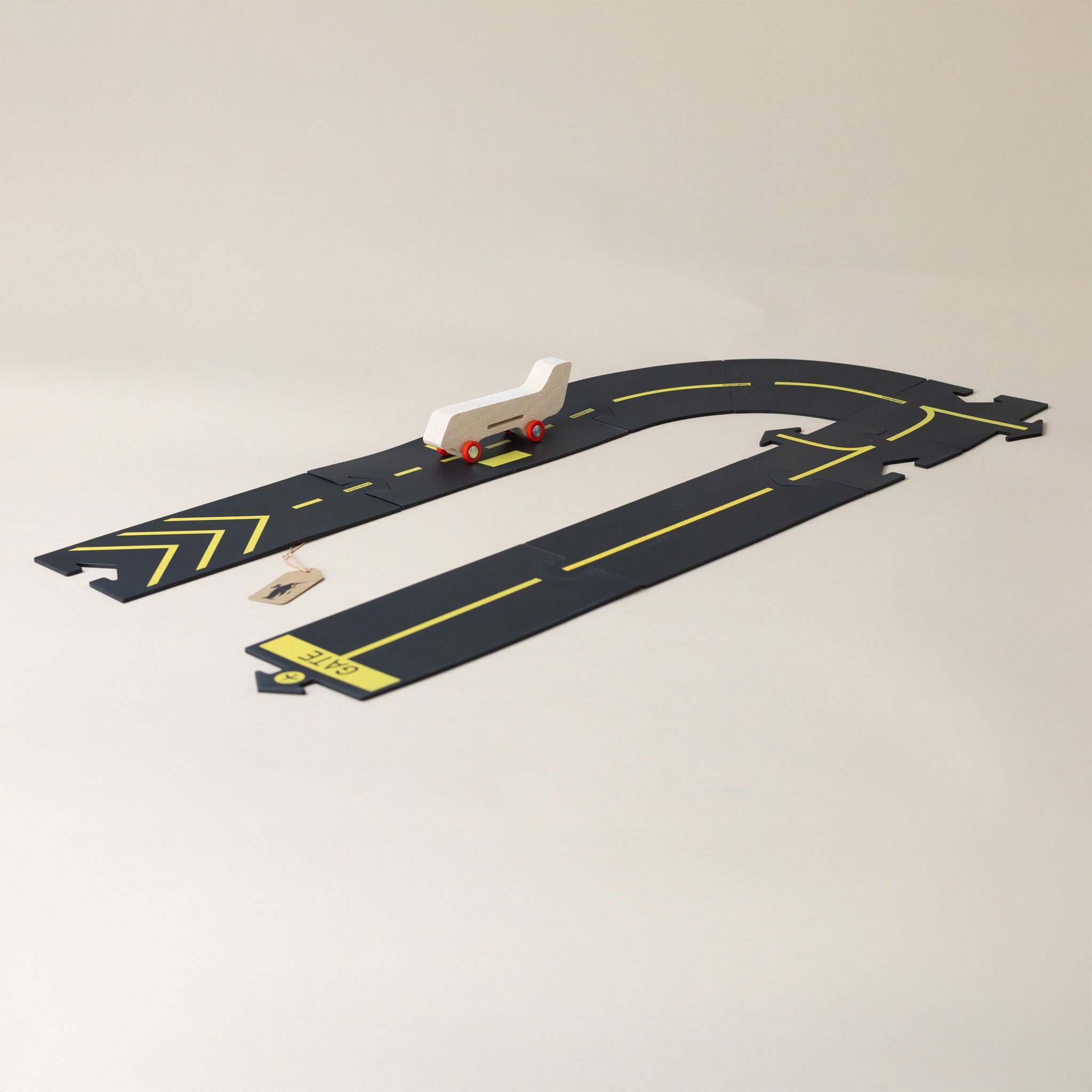 Road-System-PlaySet-Airport-Runway