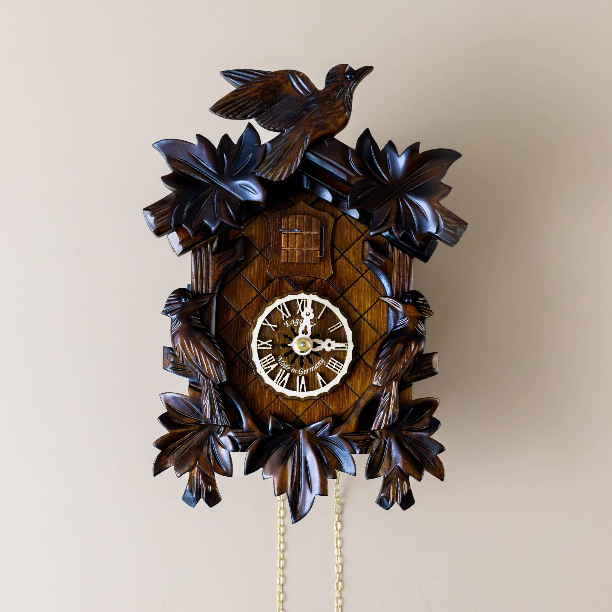 black-forest-mechanical-cuckoo-clock-carved-bird-trio