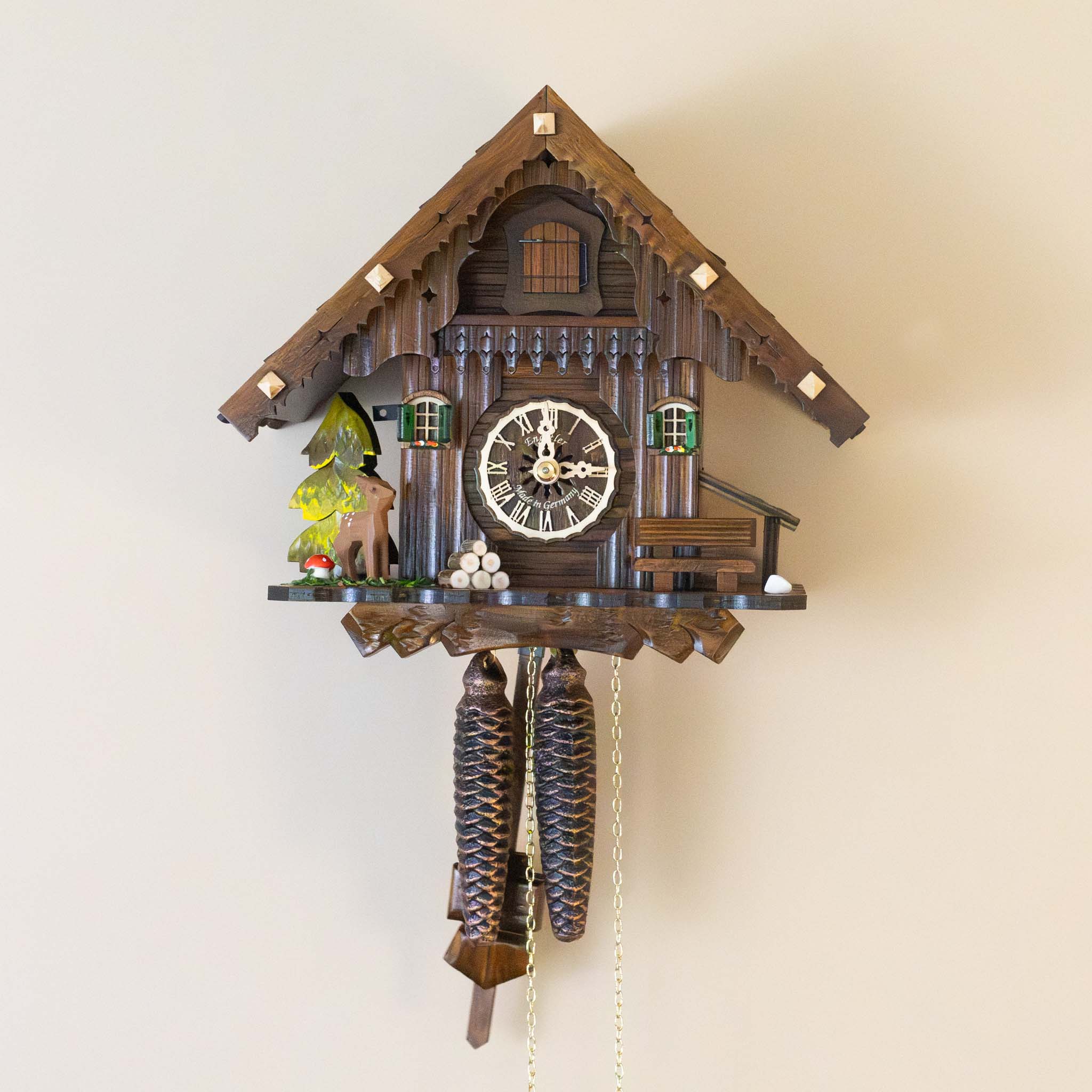 Black Forest Mechanical Cuckoo Clock | Woodland Chalet