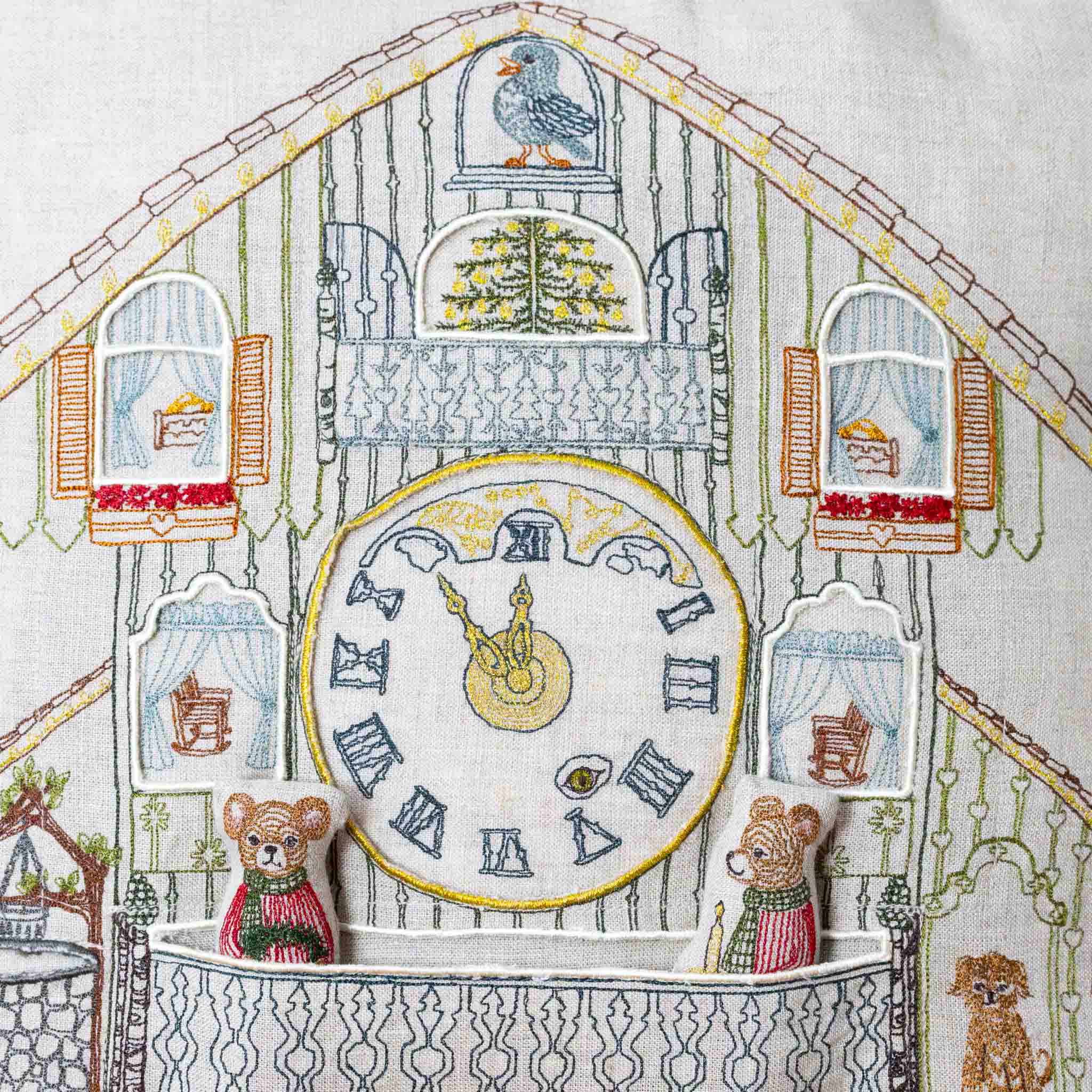 embroidered-pocket-pillow-christmas-clock