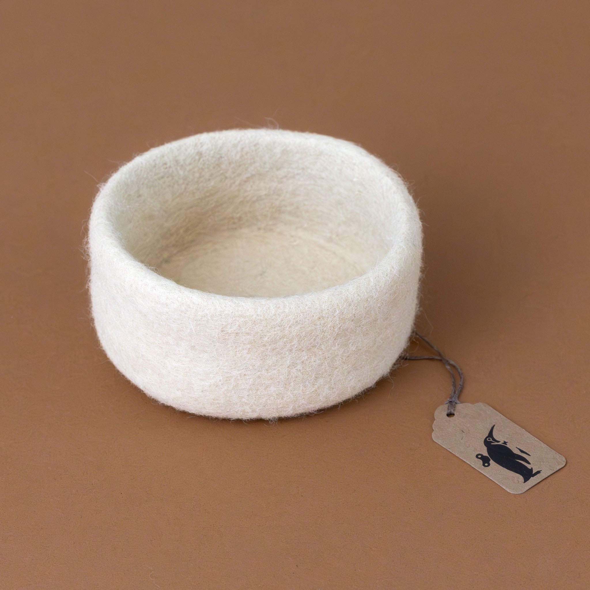 felt-dish-sand-small