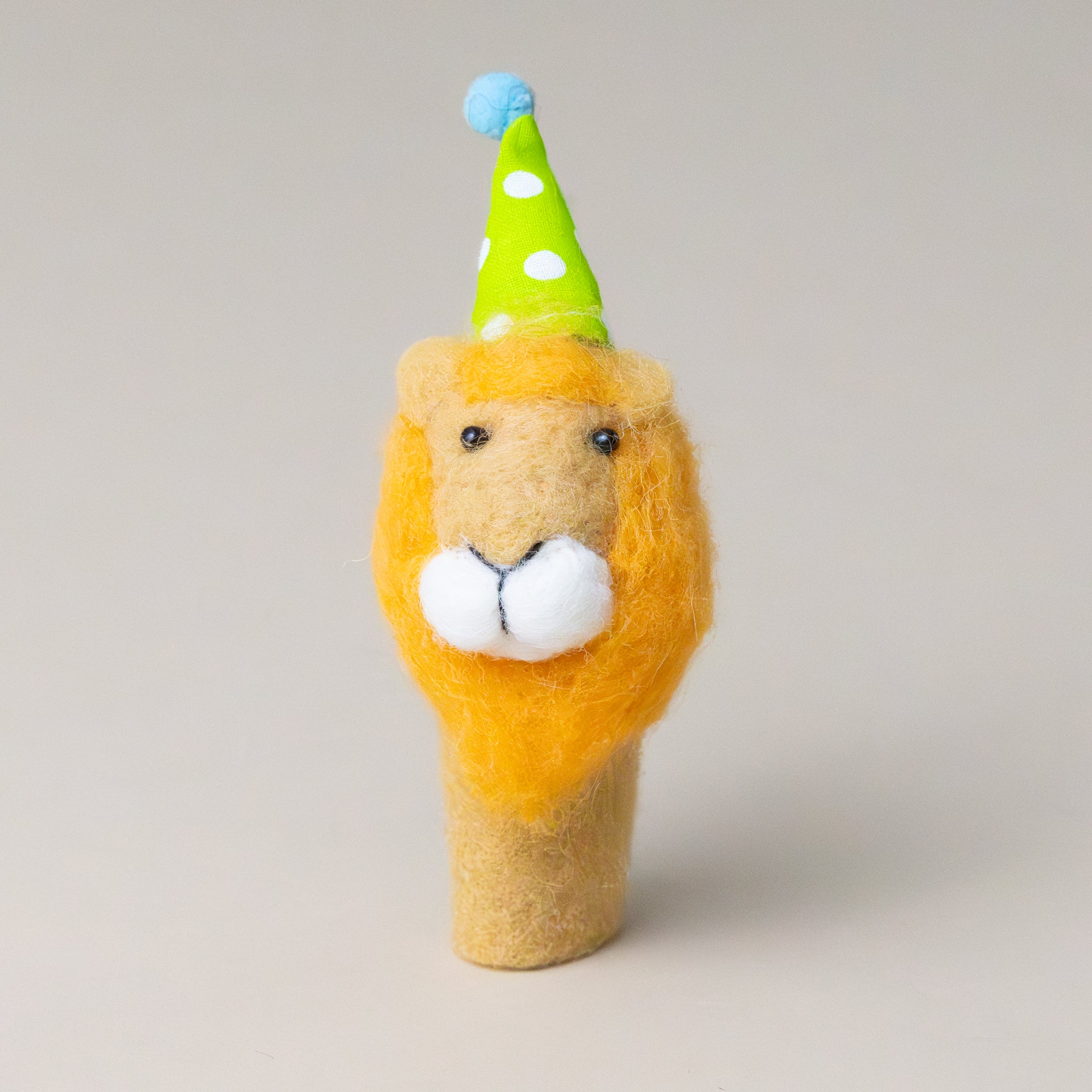 felt-party-hat-animal-finger-puppet-lion