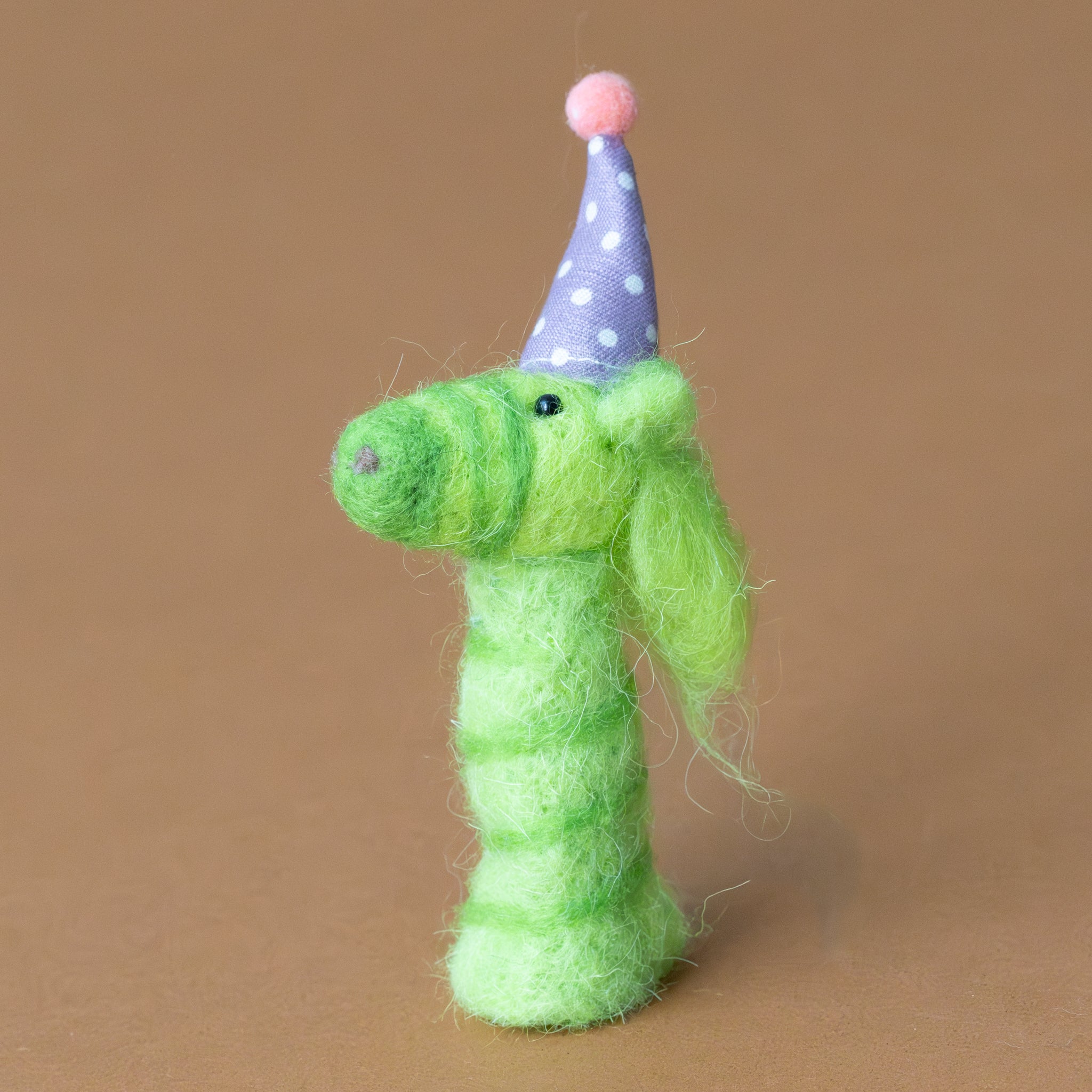 felt-party-hat-animal-finger-puppet--green-zebra