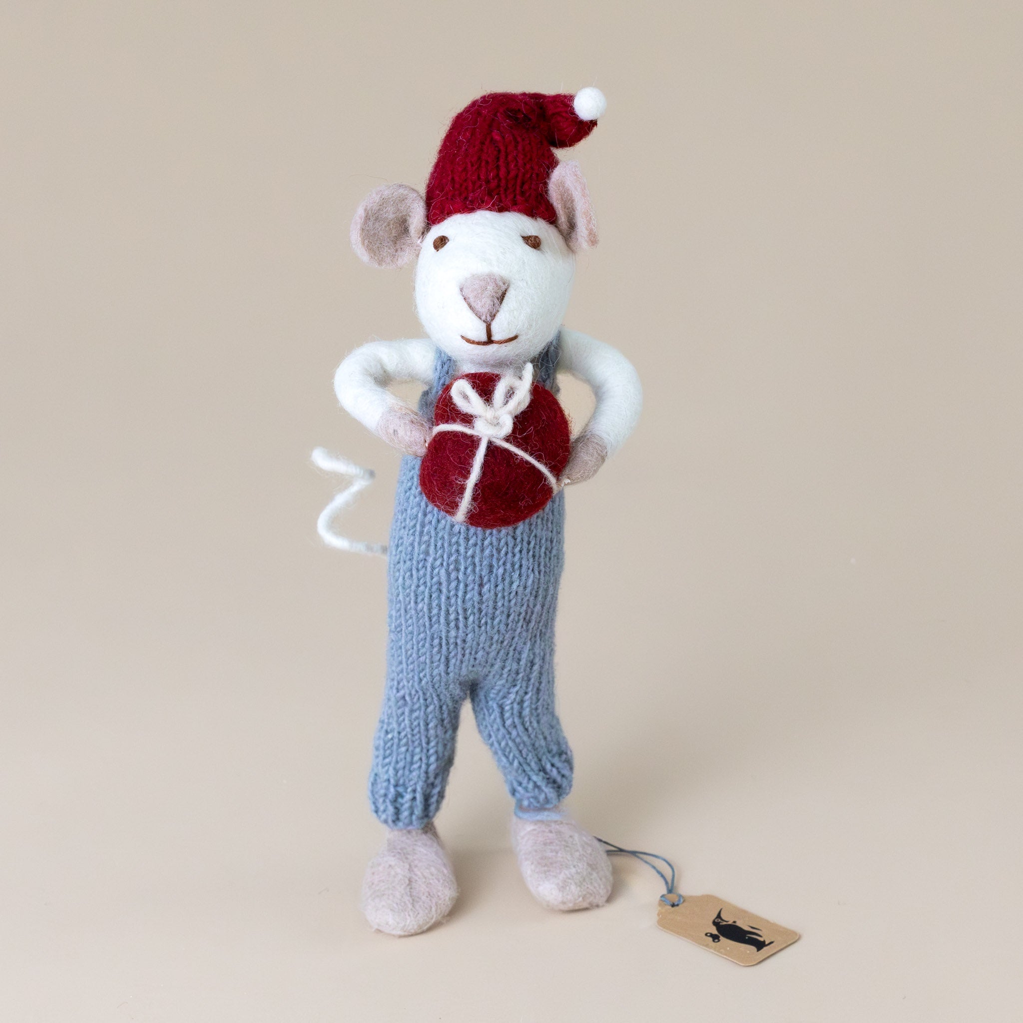 felted-white-mouse-blue-overalls-with-red-present