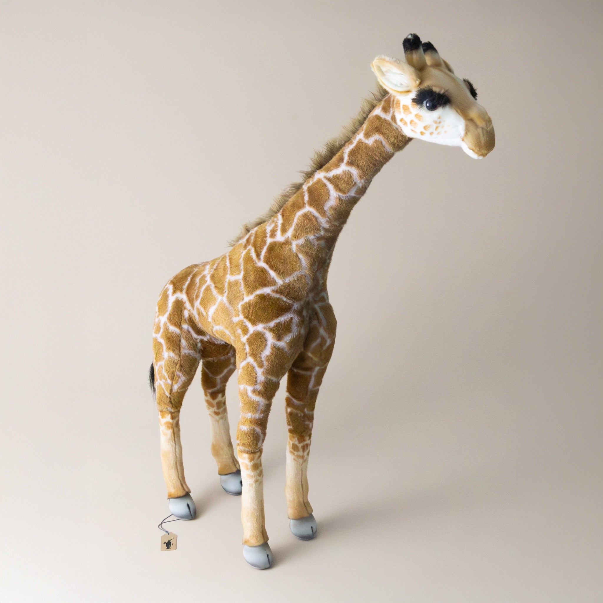 giraffe--standing-stuffed-animal-side