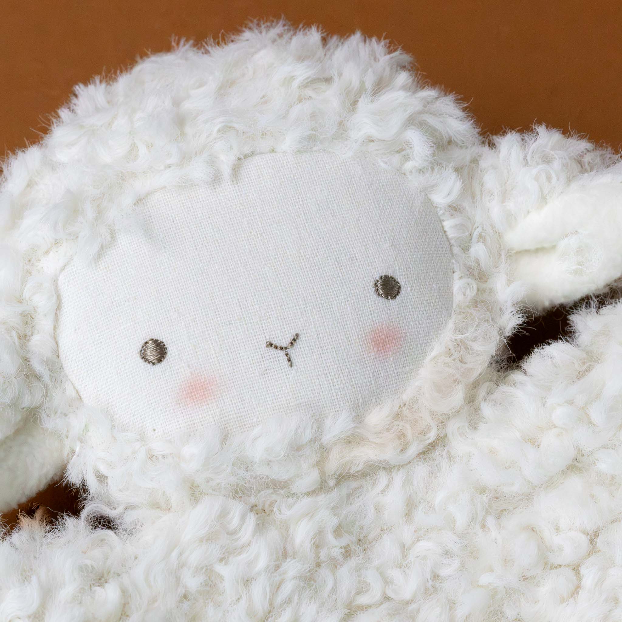 leni-lambie-lovie-cloud-sweet-linen-face