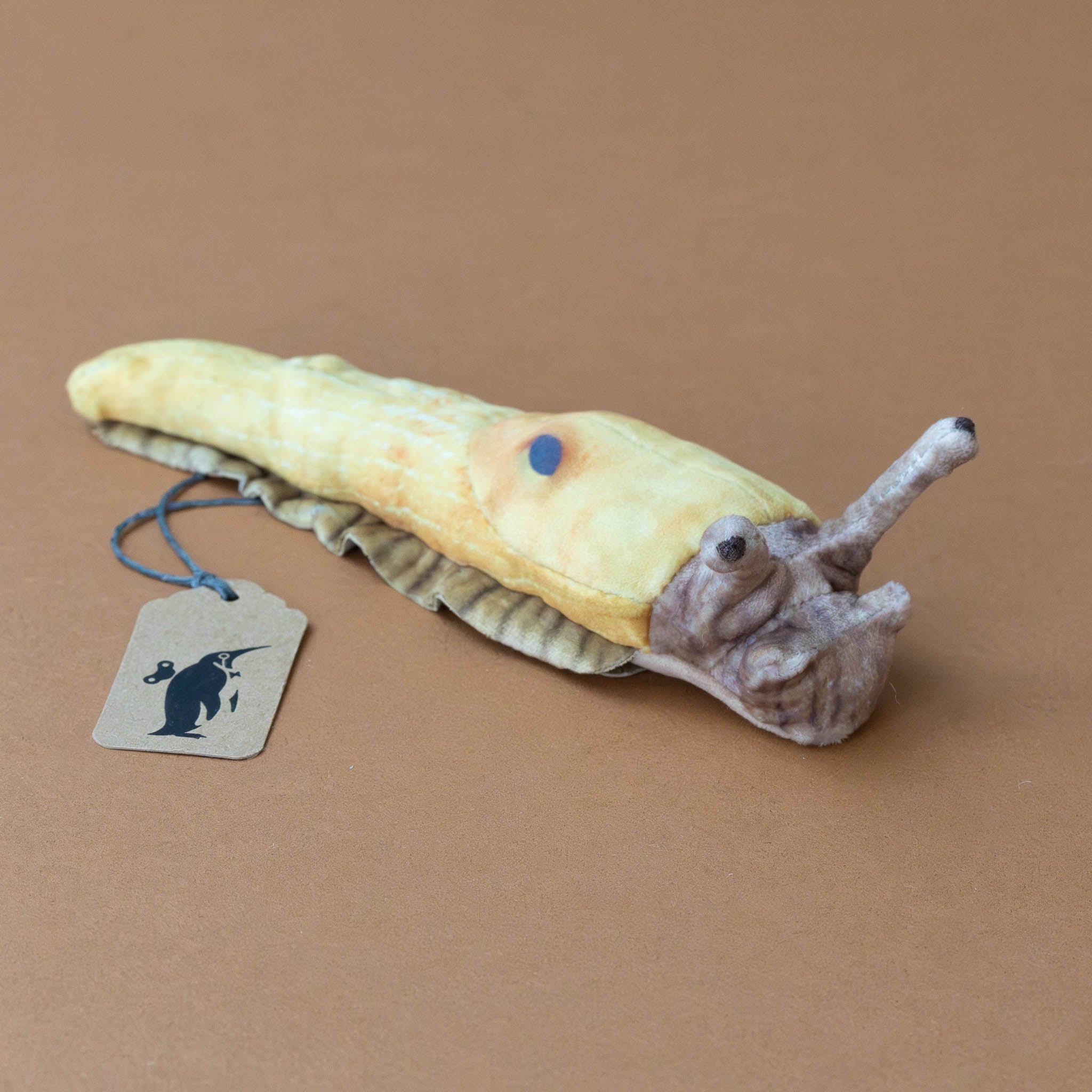 little-banana-slug-finger-puppet