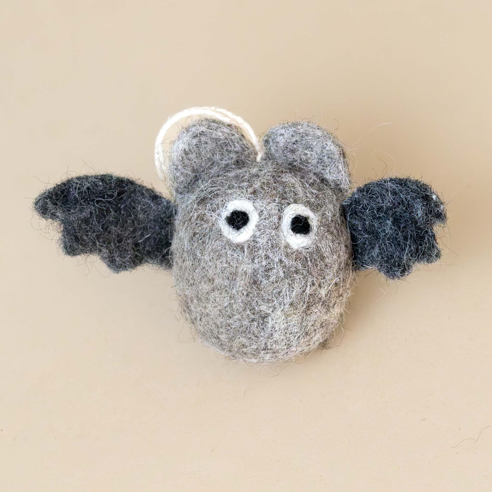 little-felt-bat-ornament