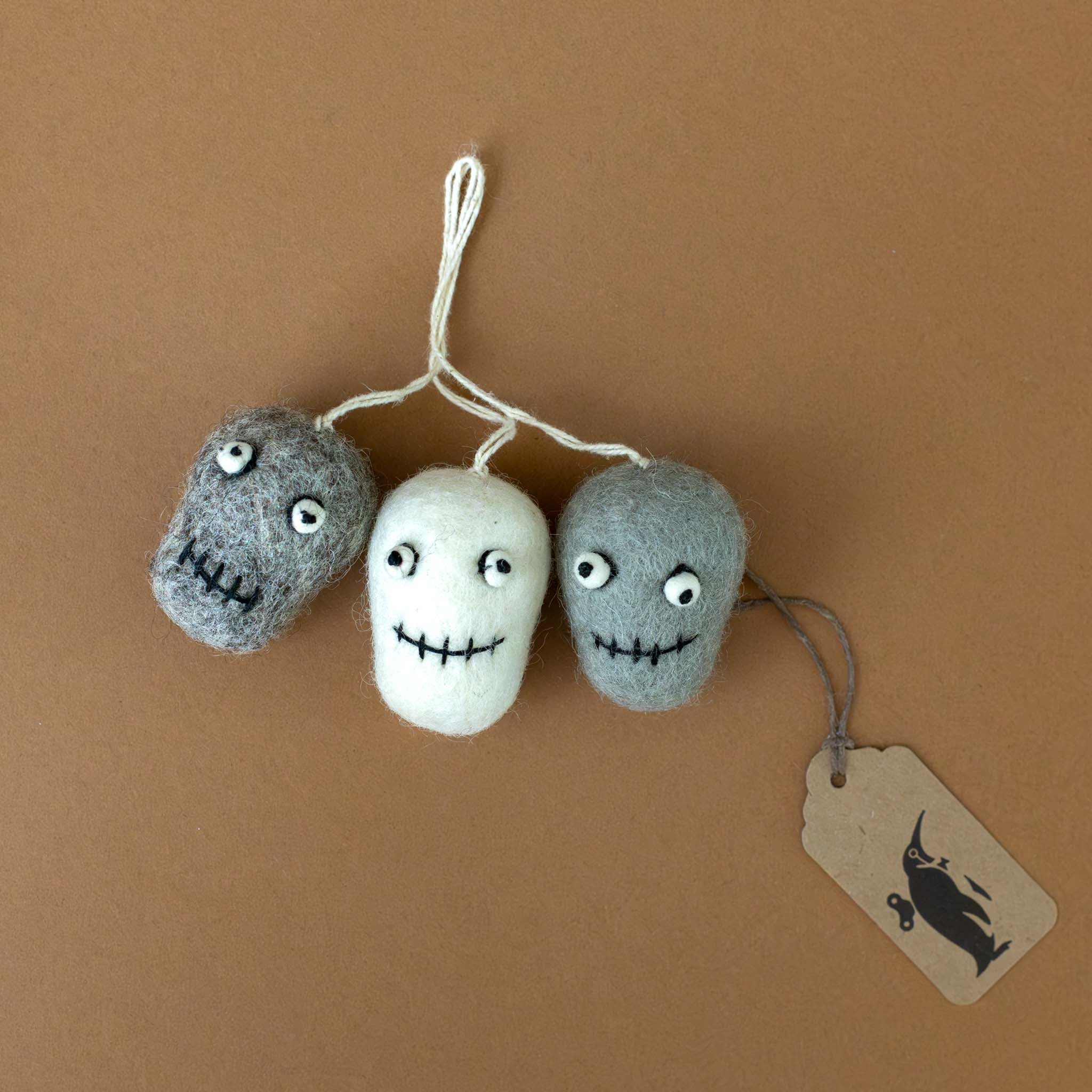 little-skeleton-head-ornament-trio-grey-and-white