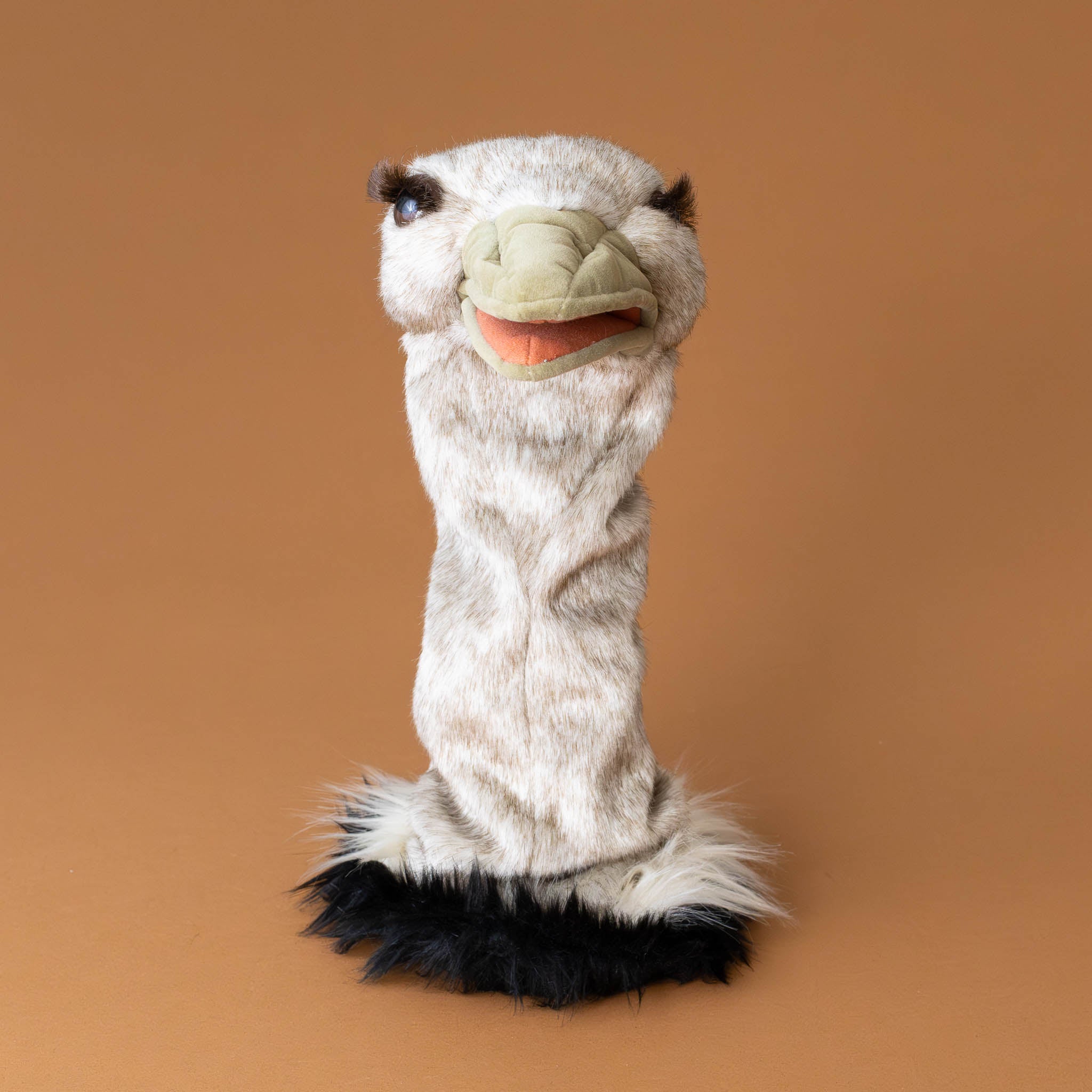 ollie-ostrich-stage-puppet-front