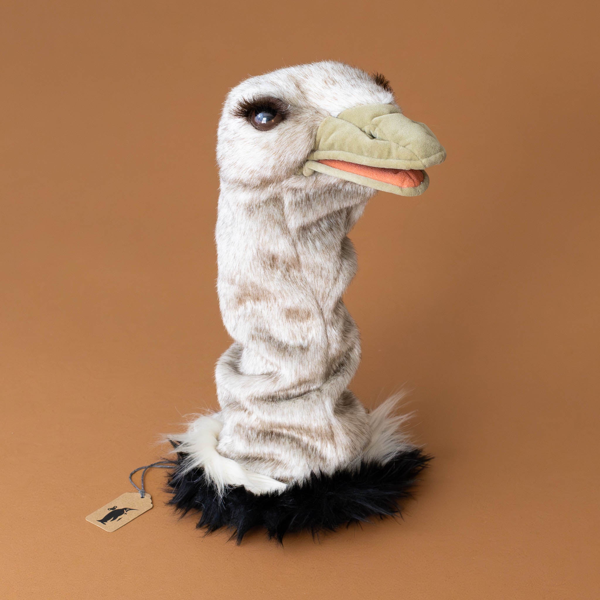 ollie-ostrich-stage-puppet