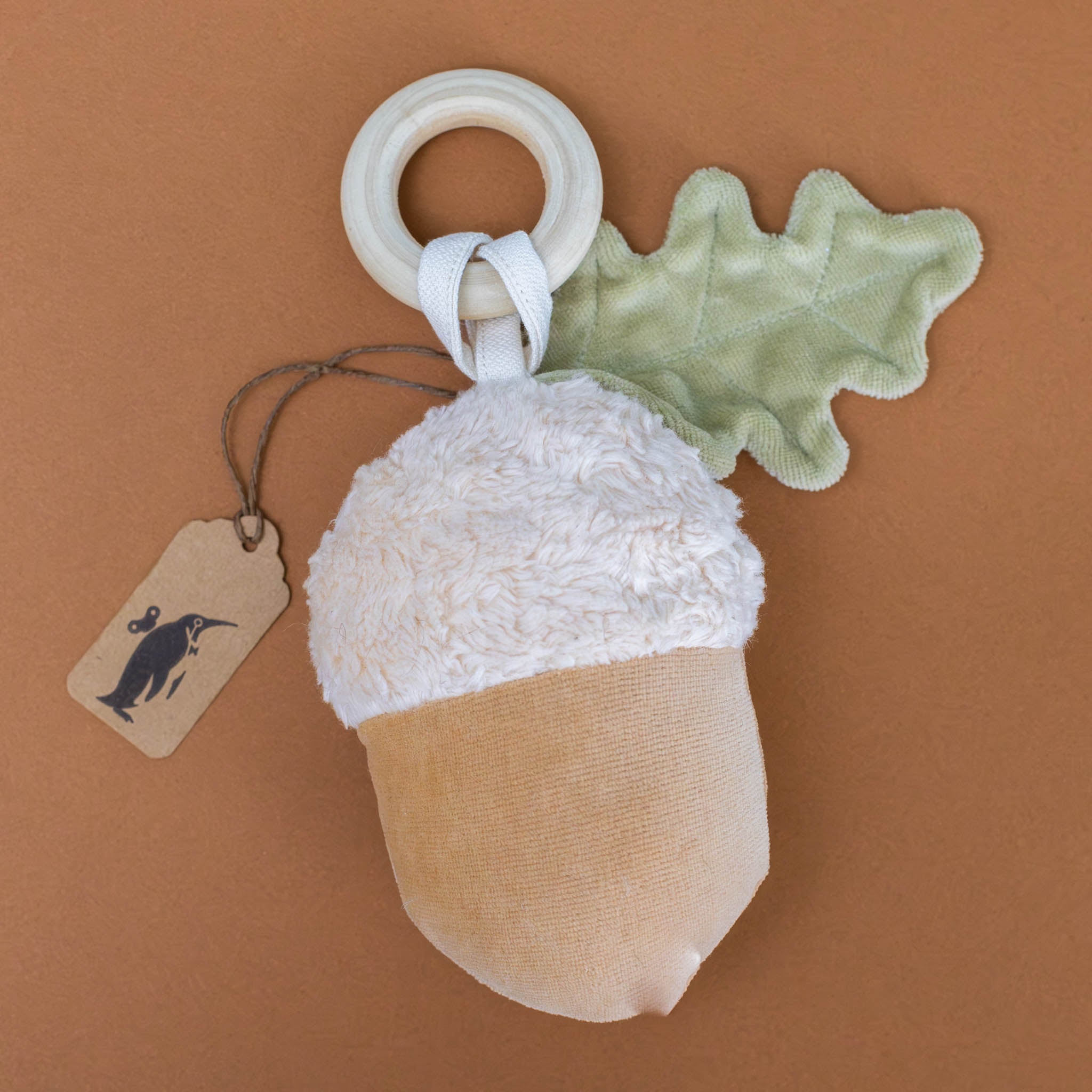 organic-cotton-acorn-rattle-beige-and-white