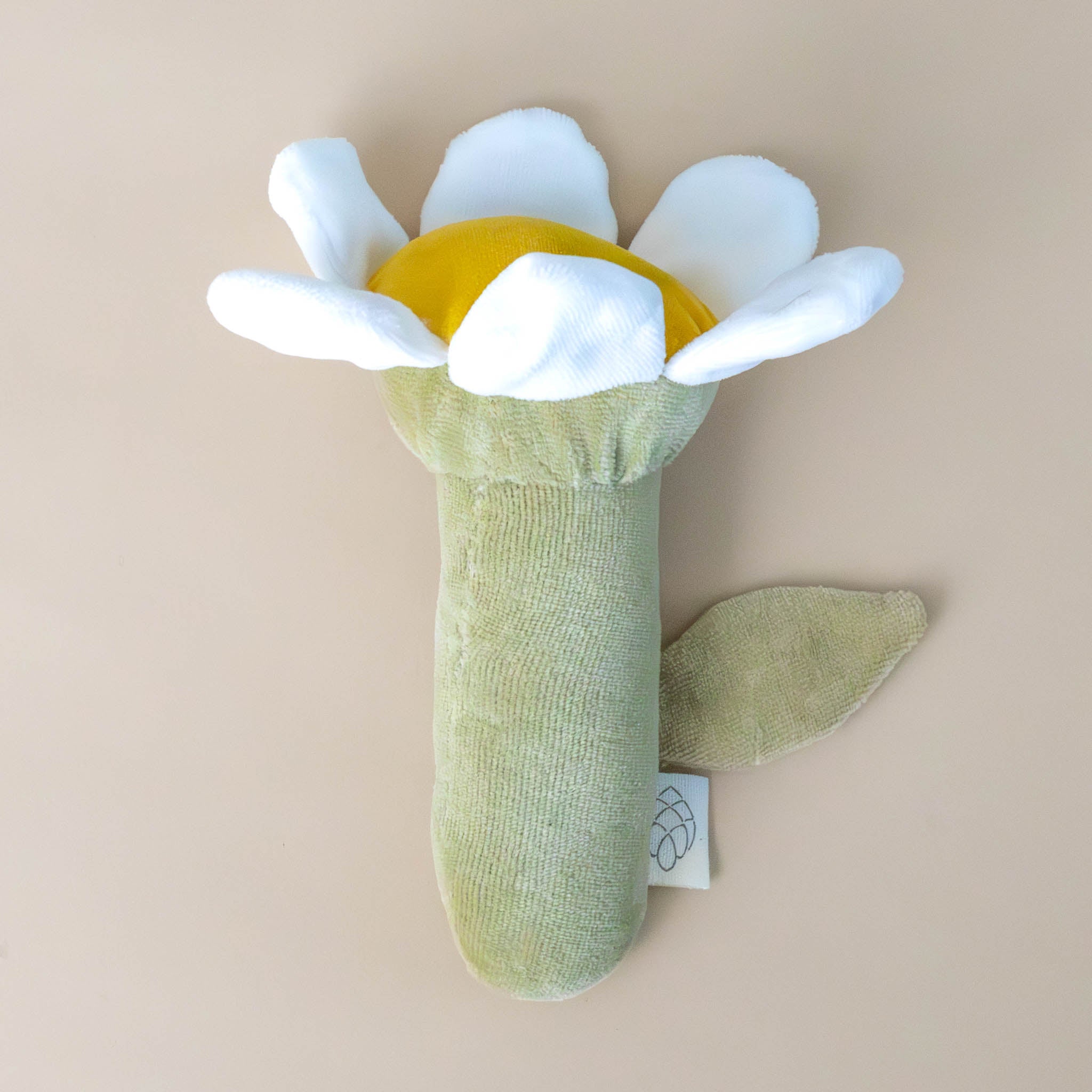 organic-cotton-daisy-rattle