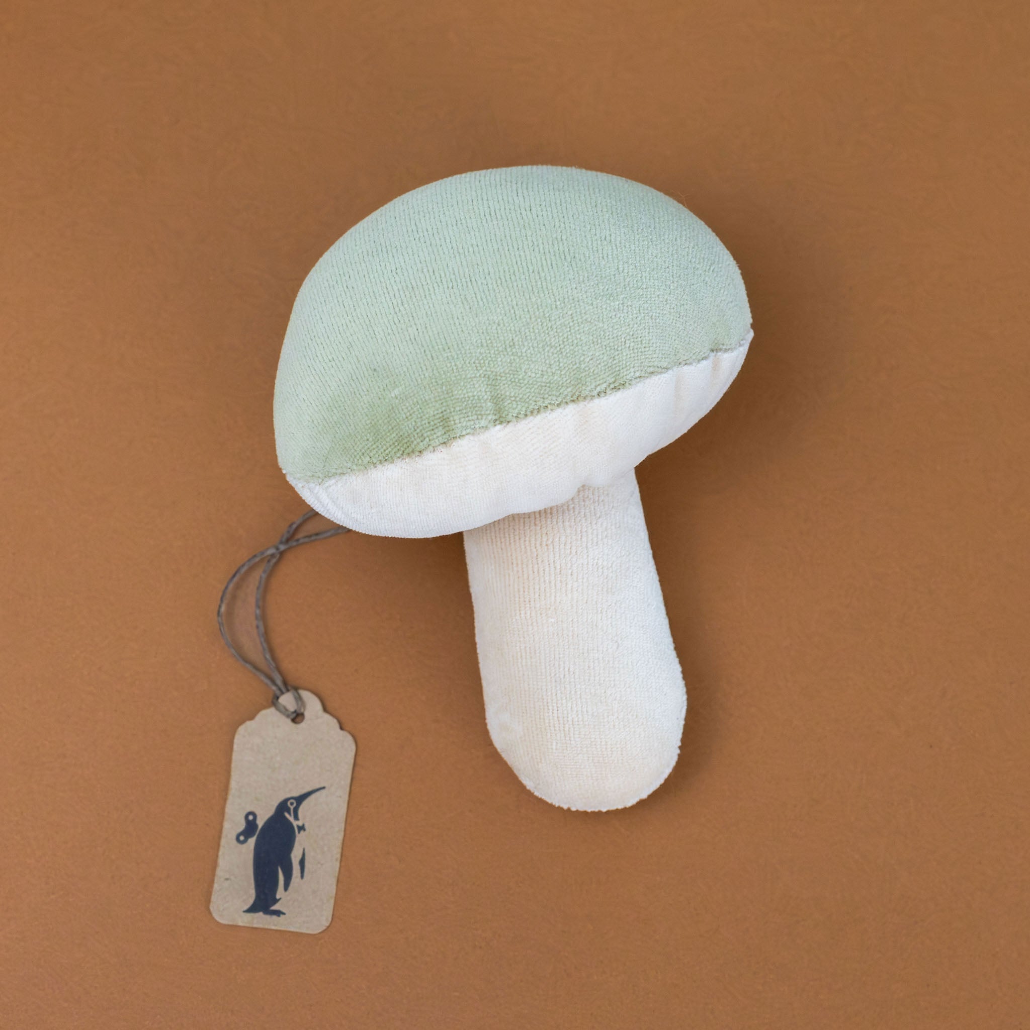 organic-cotton-mushroom-rattle-moss-and-ecru