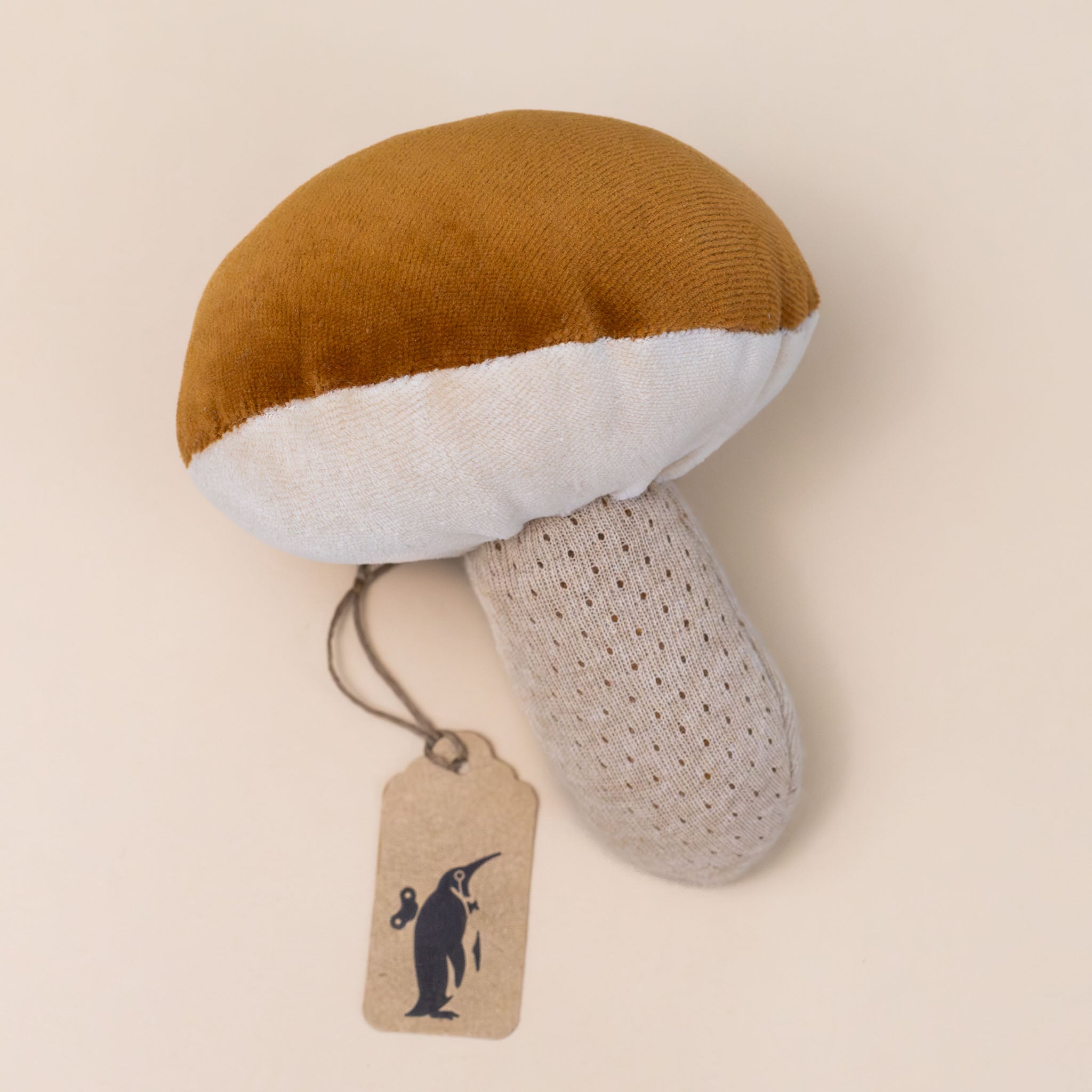 organic-cotton-mushroom-rattle-rust-and-beige