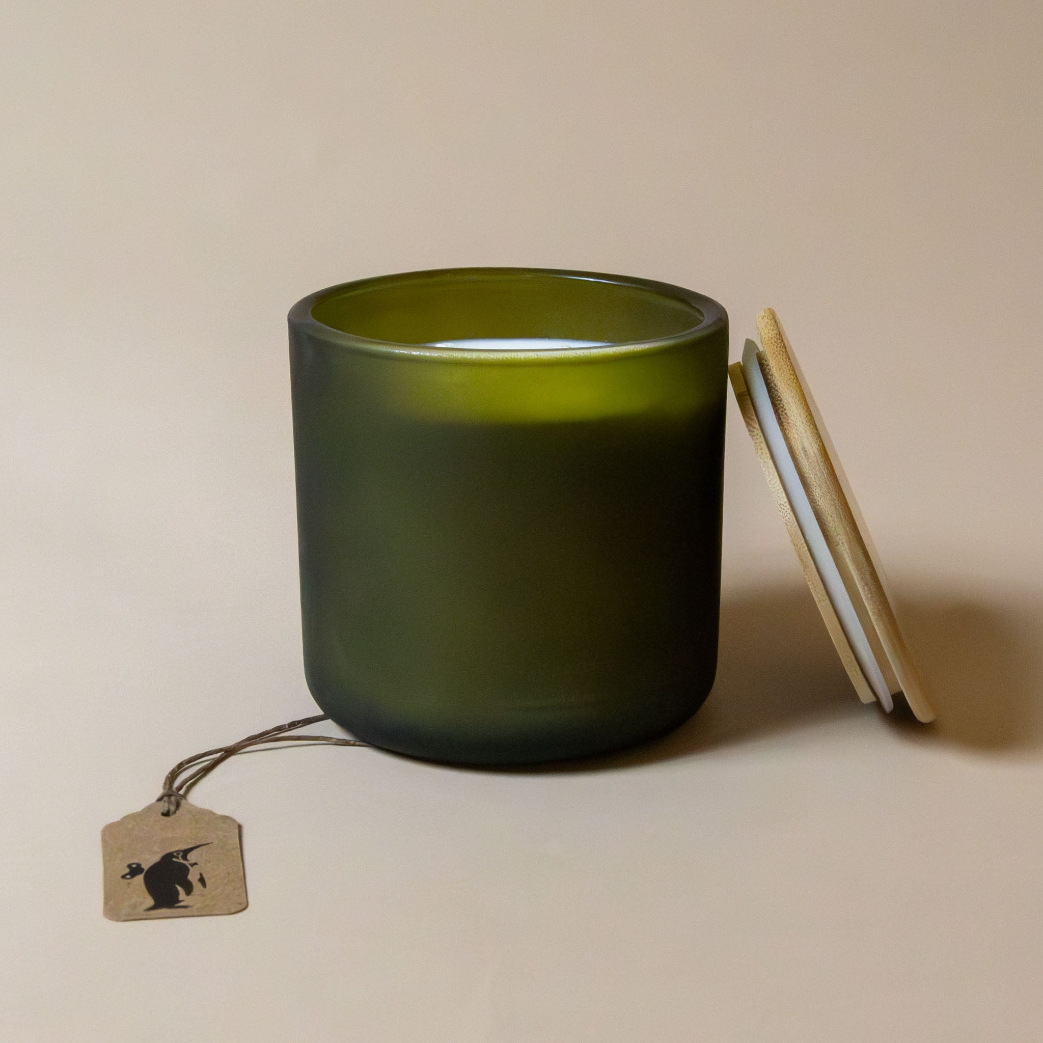 vela-del-bosque-candle-in-green-glass