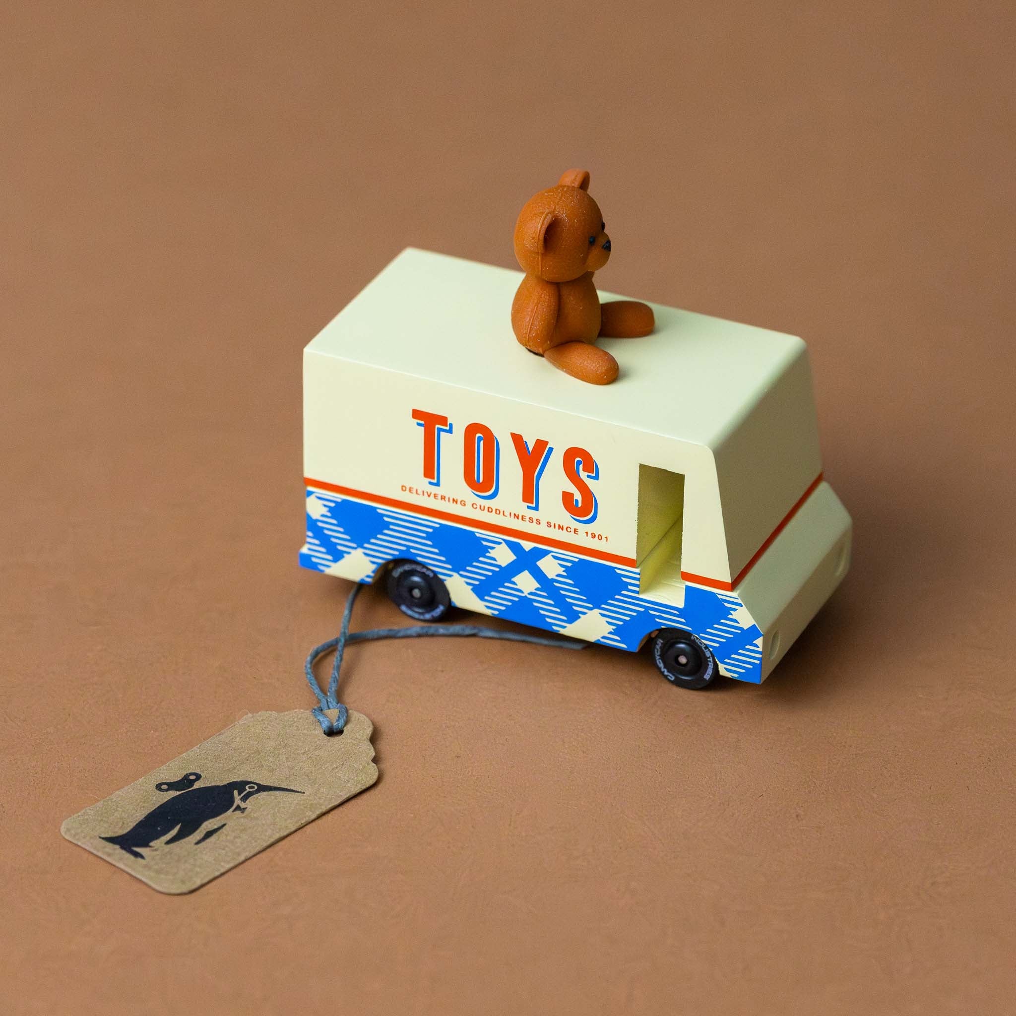 wooden-candyvan-teddy-bear-toy-van