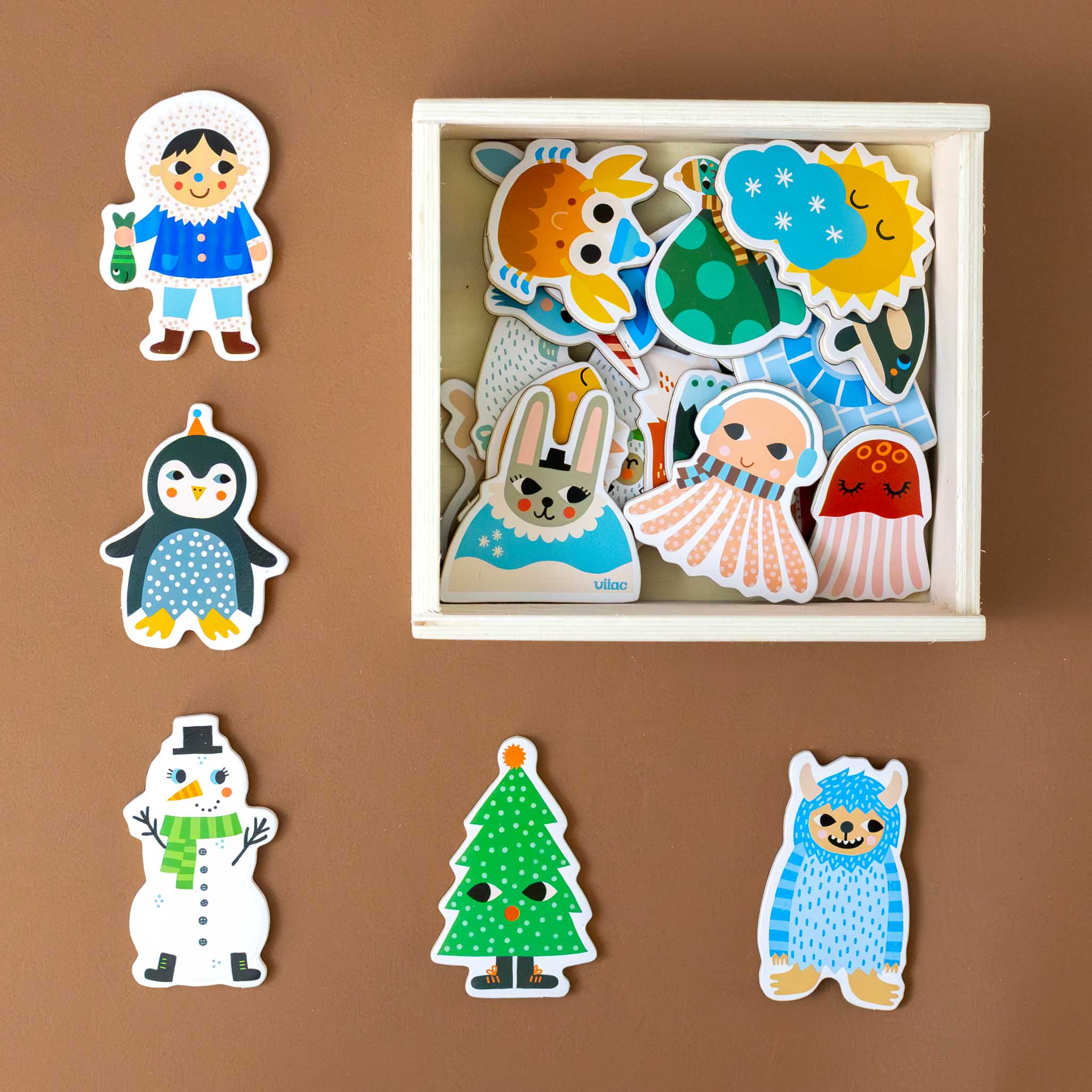 wooden-magnet-set-iceland-pieces-displayed