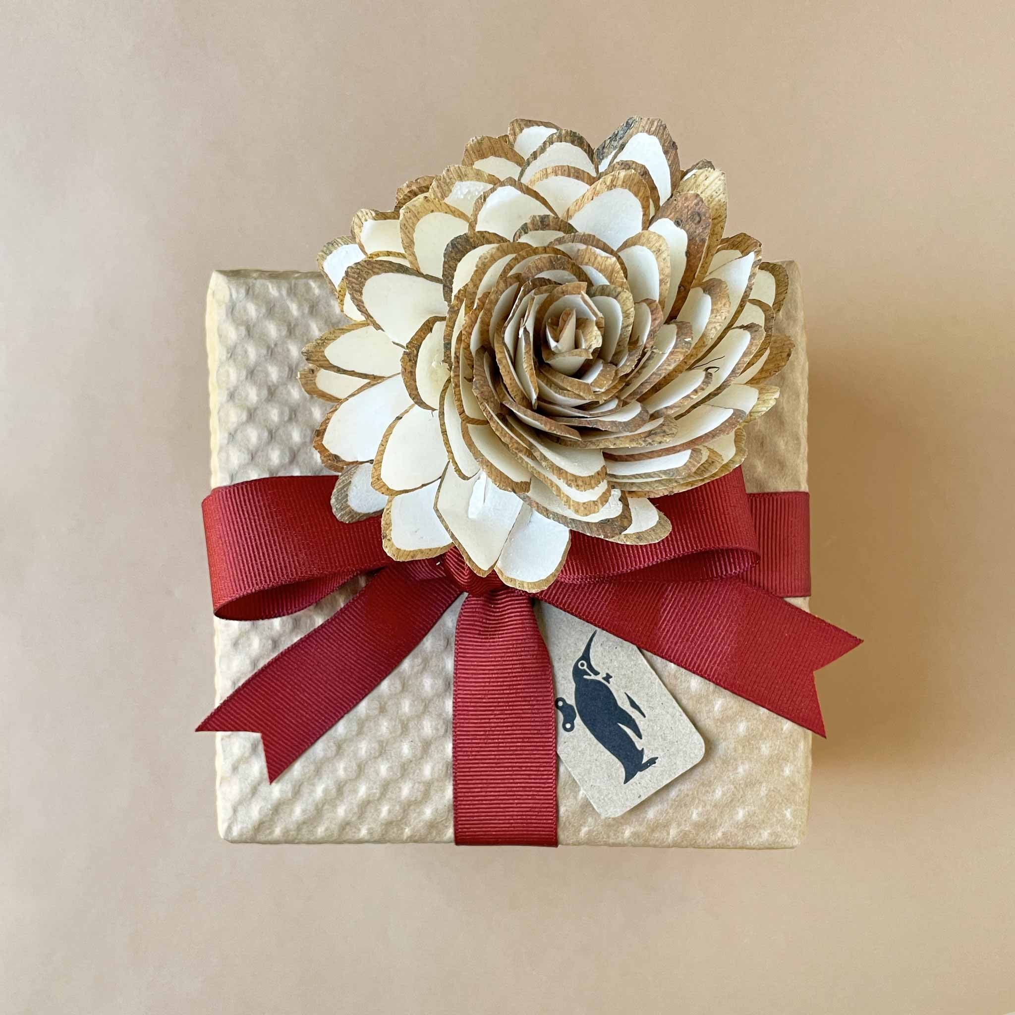 Natural Almond Sola Flower Gift Topper