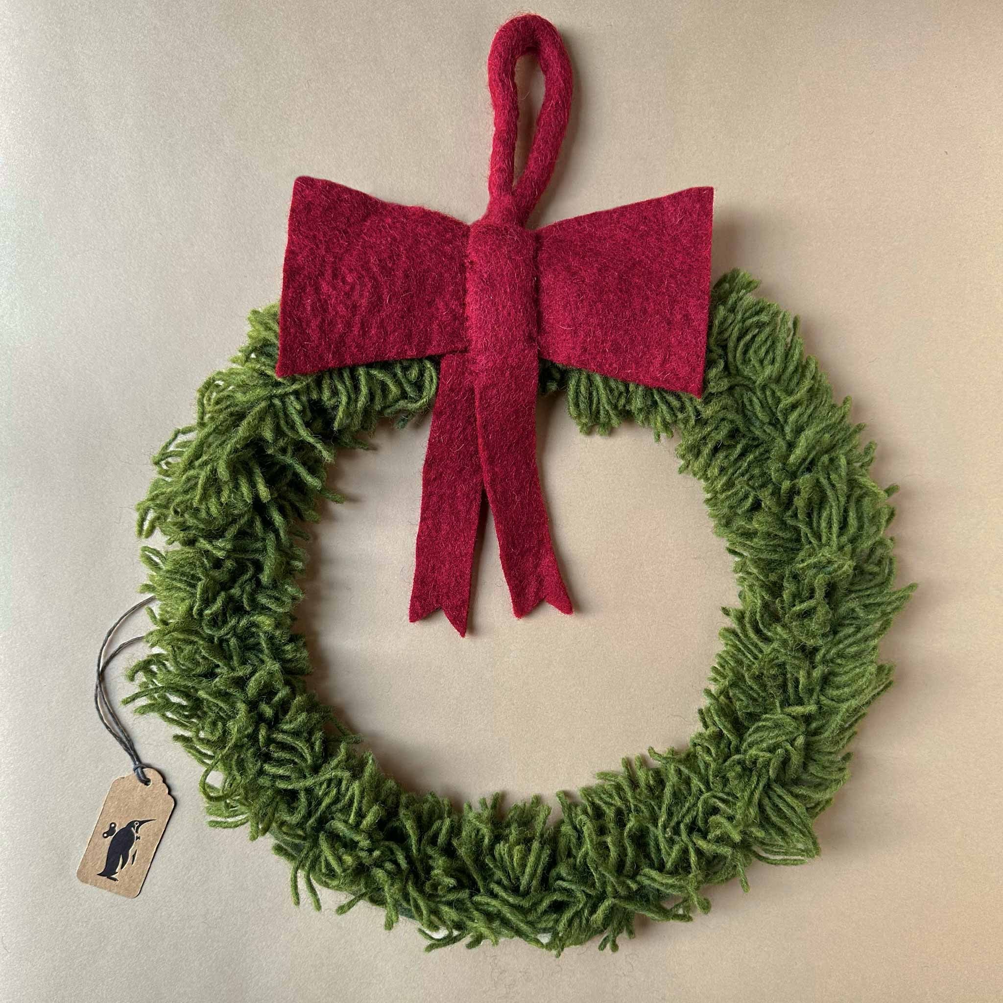 felt-shaggy-wreath-large