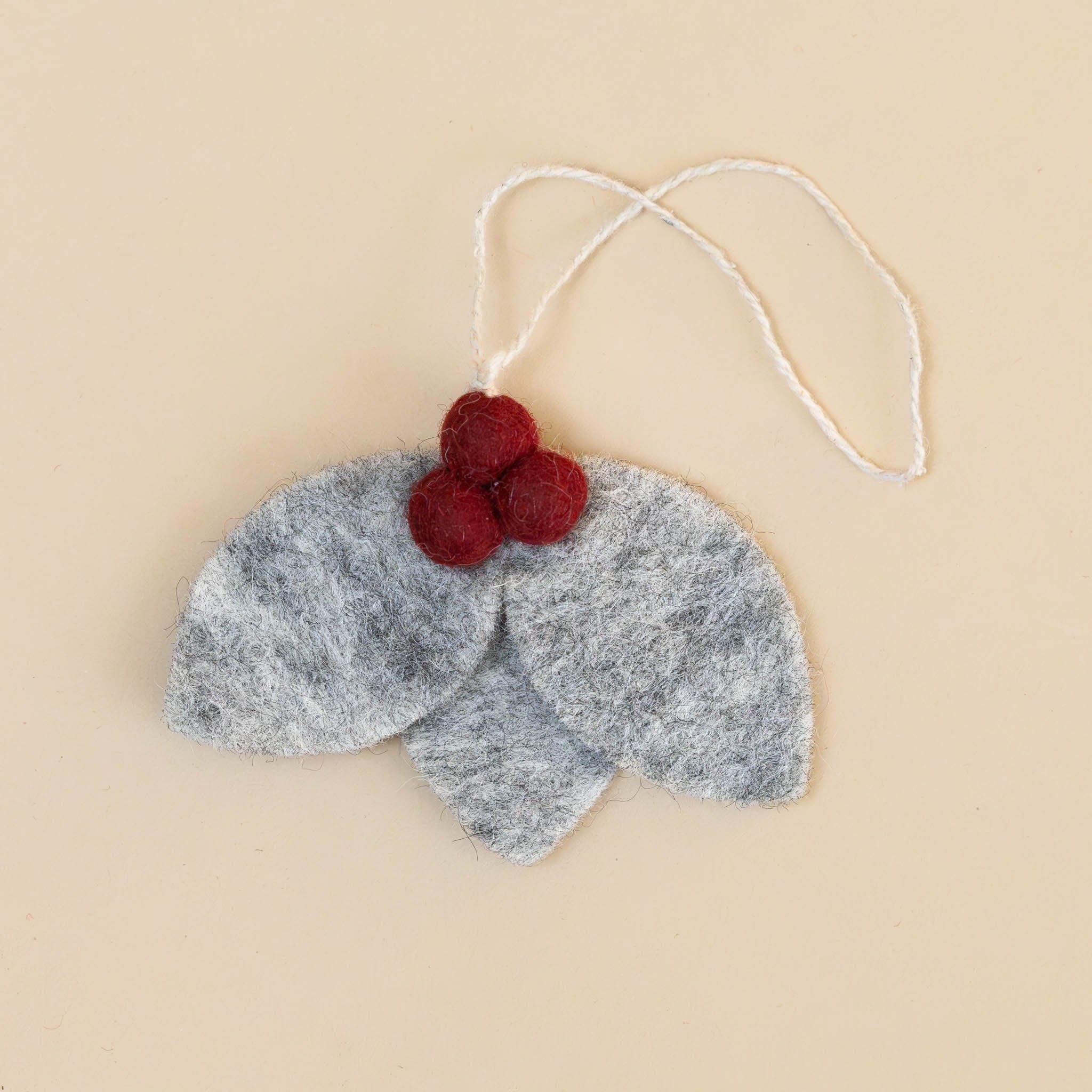 elted-grey-leaf-trio-ornament-red-berries