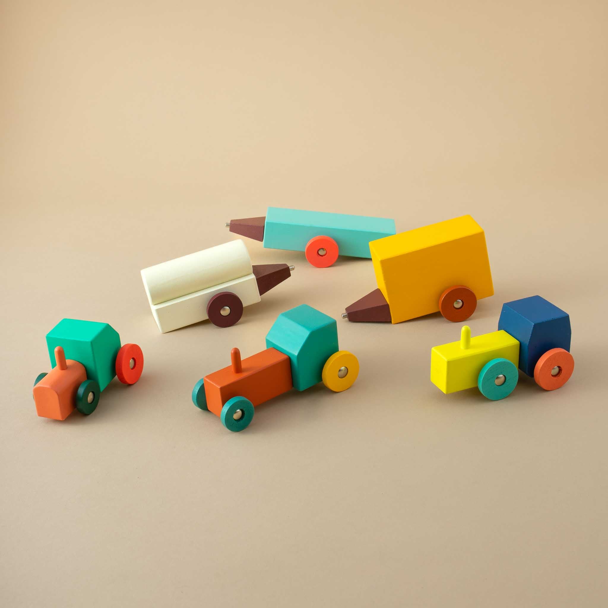 bright-color-tractor-building-set-showing-different-configurations