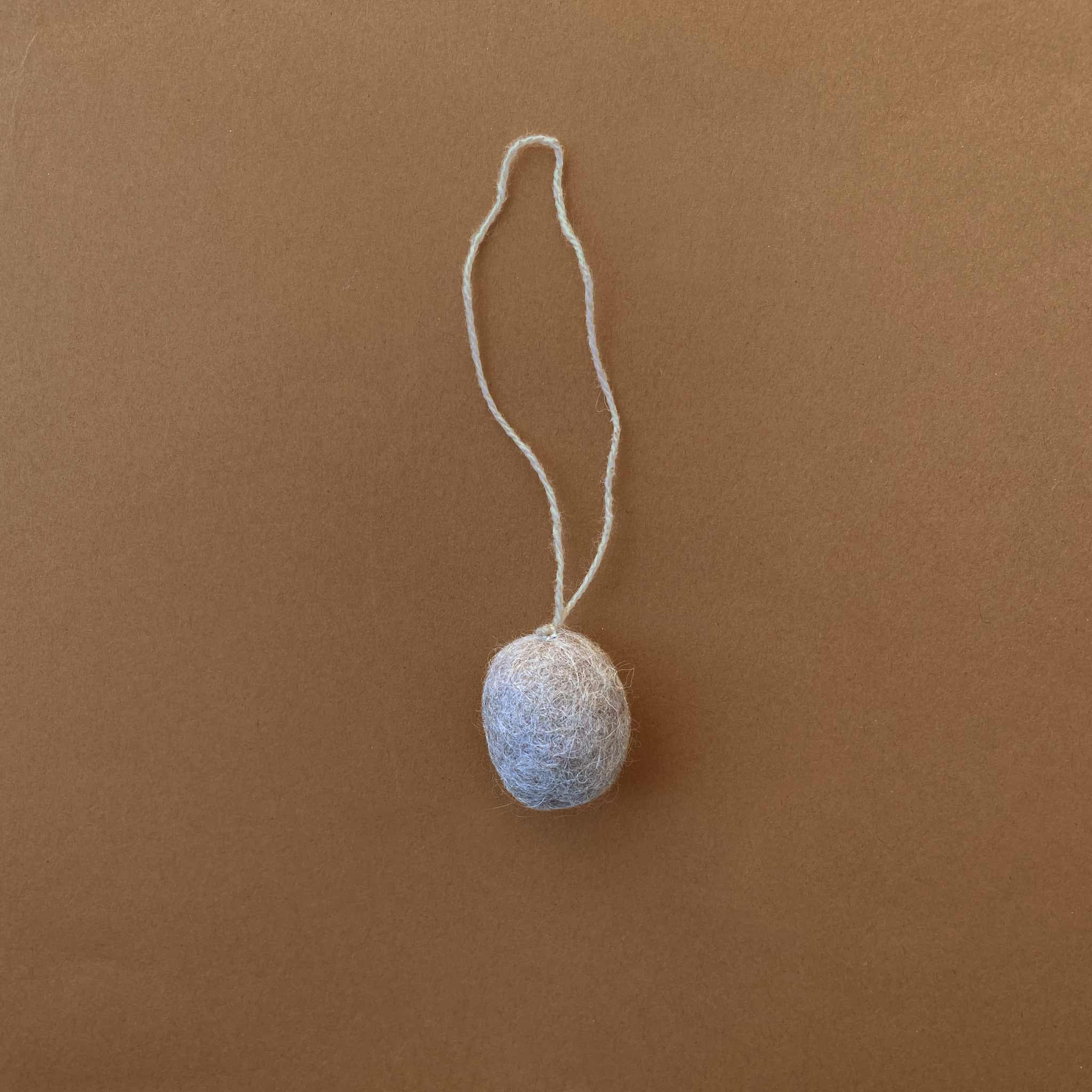 little-felted-egg-ornament-heather-grey