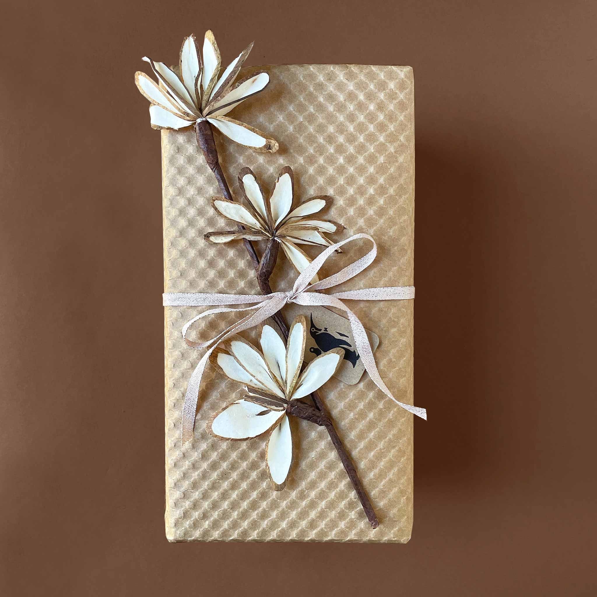 Natural Sola Chip Flower Stem Gift Topper