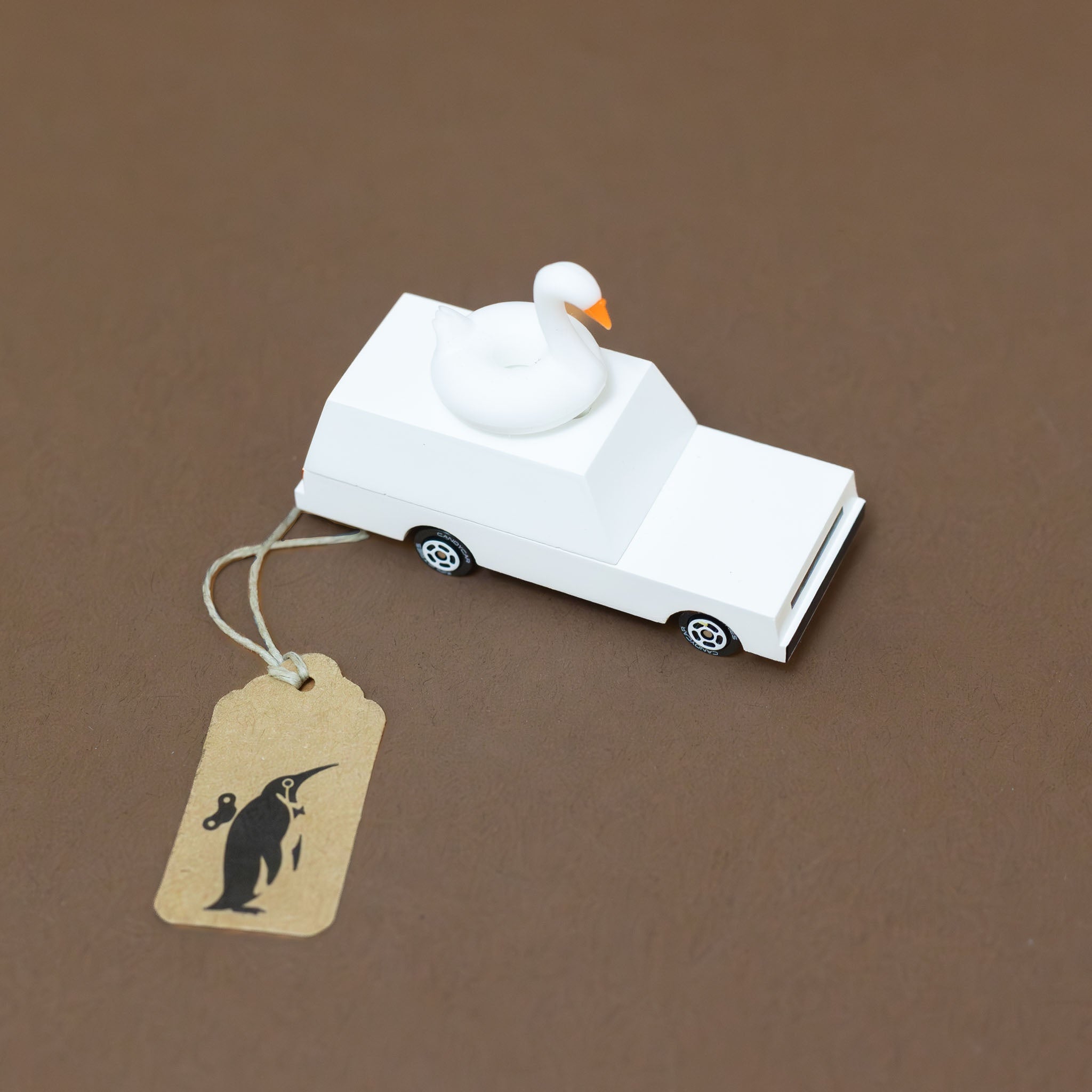 wooden-candycar-white-swan-wagon